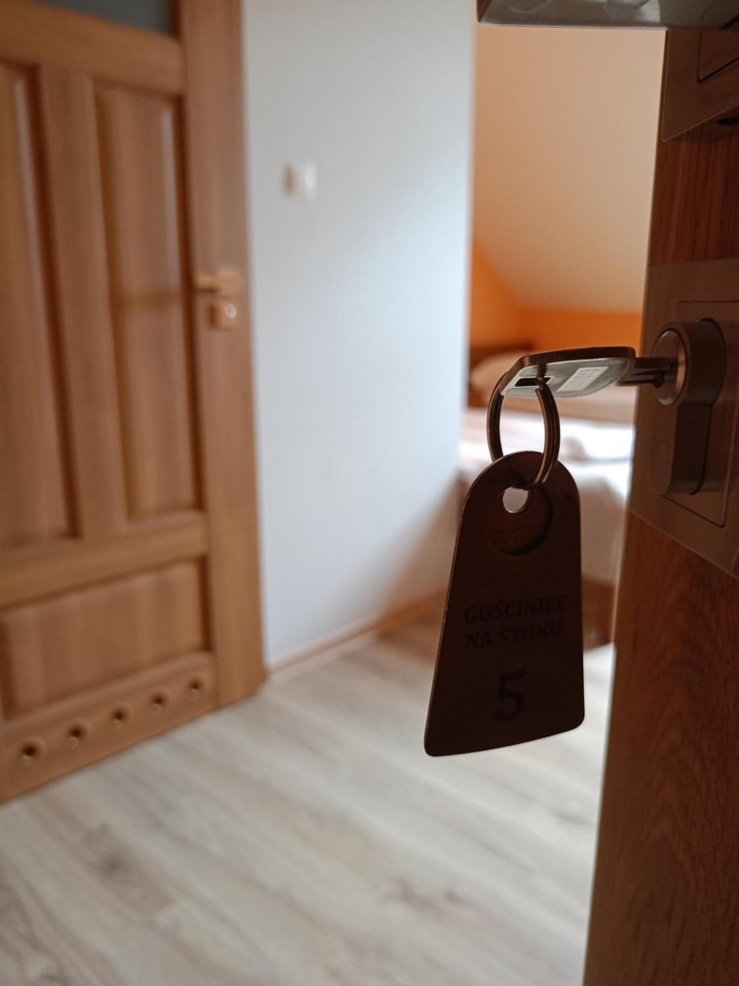 Gosciniec Na Stoku Pokoje 2,3,4 Osobowe, Cisza, Spokoj, Widok Na Stok Narciarski, Lasy, Laki Bobliwo Dış mekan fotoğraf