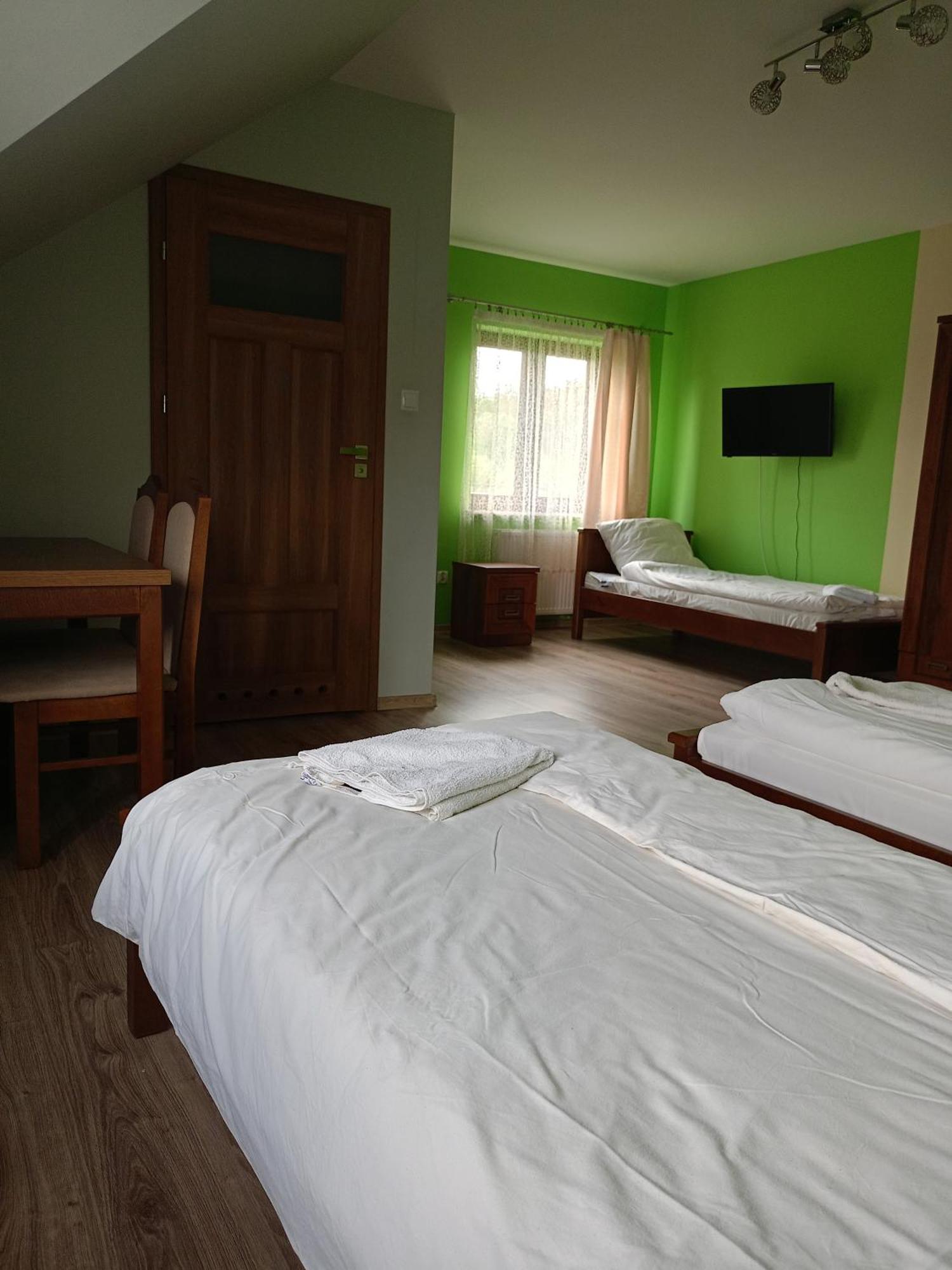Gosciniec Na Stoku Pokoje 2,3,4 Osobowe, Cisza, Spokoj, Widok Na Stok Narciarski, Lasy, Laki Bobliwo Dış mekan fotoğraf